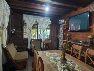 Leon's House - 7