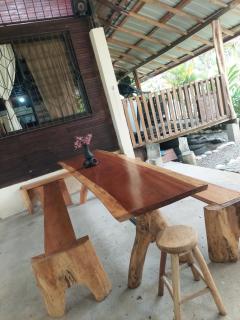 Leon's House - 4