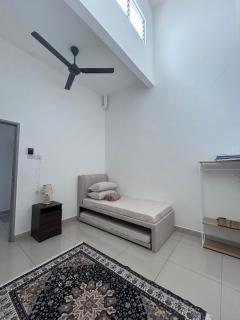 Mama Ana Homestay Kluang - 2