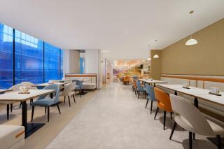 Holiday Inn Express City Centre Dalian by IHG - 8