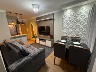New Ground Floor Apartment Up to 6 Guests - 0