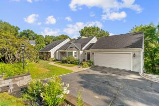 Cape Cod Family Retreat 5BR Hot Tub Sleeps 14 - 0