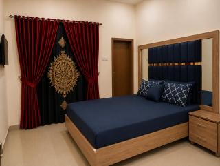 Royal Galaxy Guest House - 1