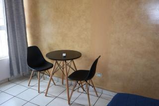 1 Studio Apartment near the American Consulate - 2