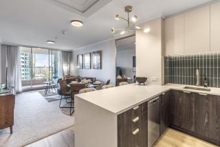 Luxurious Harbour View Apartment in Downtown - 5