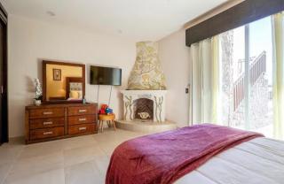 las Conchas Villa 6 Ocean-View Pool, Rooftop BBQ - 2