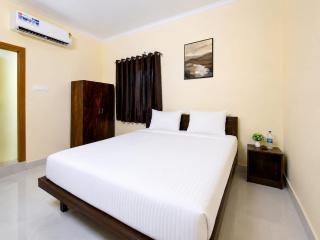 Holiday Inn Hotel - 6