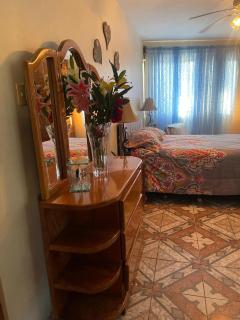 Edna's GuestHouse - 1