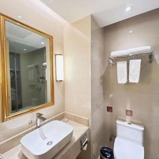 Vienna Hotel Guangdong Maoming China 1st Beach - 7