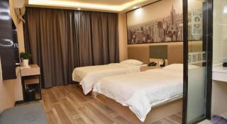 Super 8 Hotel Urumqi West Wuyi Road - 1