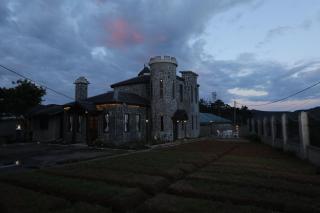 Mahaeliya Rock Castle - 8