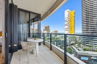 Luxurious 2-Bed Designer Retreat at Oracle Resort - 4