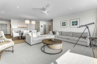 Waterfront Escape, Princes Wharf with Carpark - 1