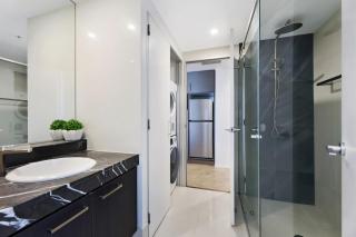 Avalon - 2 Bed 1 bath River View - 7