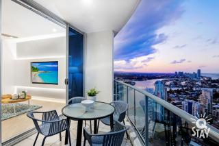 Chevron Renaissance 3 Bedroom Executive Sub Penthouse - 0