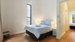 Brunswick Palms 1 - 2