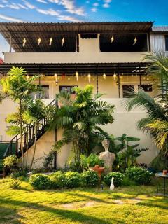 inghome & guesthouse - 0