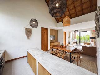 4BR Villa Tropical Escape near Nyanyi Beach, Canggu - 9