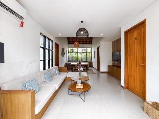 4BR Villa Tropical Escape near Nyanyi Beach, Canggu - 6