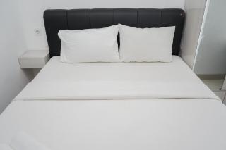 Comfort and Simply Studio Room at Serpong Garden Apartment By Travelio - 1