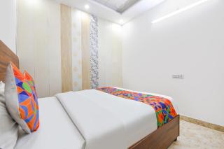 FabHotel Lotus Star - 4