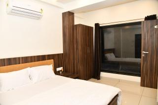 Hotel Shreeji Palace - 8