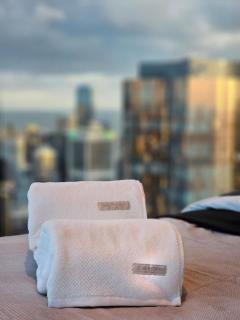 LV 65 Panoramic City Views With Free Parking - 5
