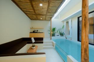 Maharva Jogja Villas With Private Pool And Kitchen - 9