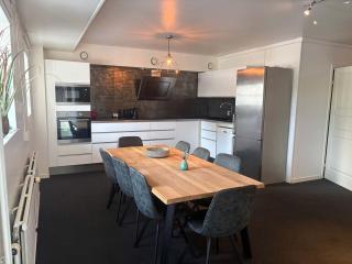 Spacious City Center Apartment in Visby, Sleeps 7 - 4
