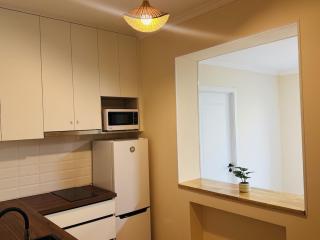 Newly renovated, great location, modern&elegant - 2