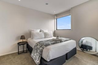 Urban Retreat 2 Bd Apt WiFi AC Parking - 4