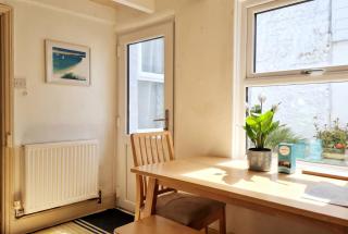 Light and Spacious Victorian Townhouse in Central Penzance - 6