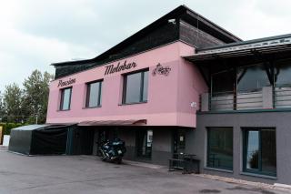 Penzion a Motobar 66 Bravantice - 7
