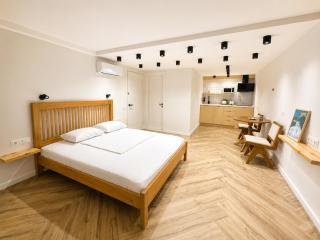 Niari Apartment 7 in old Batumi - 0