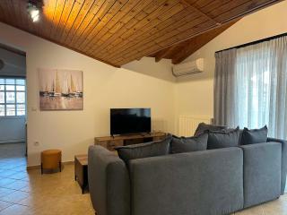 Grouzi Residences - 1
