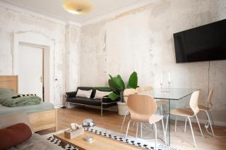 Zwei große Altbau Apartments für Gruppen bis 14 Personen im Leipziger Westen, direkte Parkplätze im Innenhof, 10 Minuten vom Zentrum - Lipsia - 8