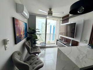 Exclusive 3 Bedroom Apartment - Sunset 47 - 8