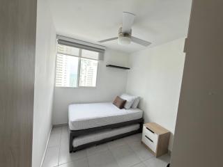 Exclusive 3 Bedroom Apartment - Sunset 47 - 3