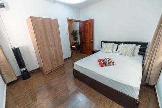 2 bedroom apartment close to the mall - 8