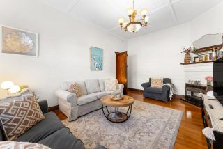 Glandore Charm - Contemporary Haven near CBD & Coast - 4
