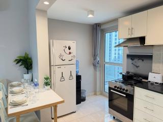 Family-Friendly 2BR Near Everything in Juffair - 3