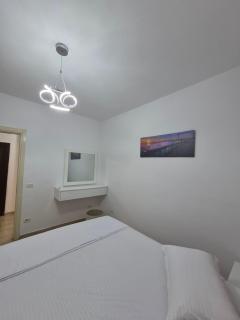 Lushnja Central Elegance - 1