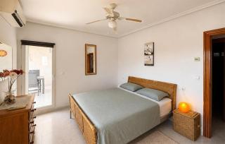 Stunning Apartment In Orihuela Costa - 8