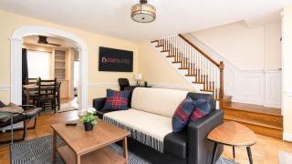 Spacious 4BR CozySuites in Old Town Alexandria - 0