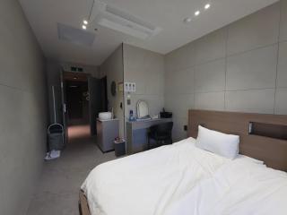 Hostel with Moon - 5