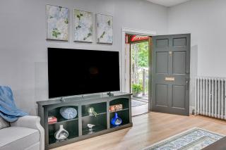 Boutique Mansion Studio in Downtown Bedford - 2