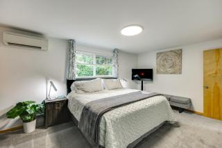 Redmond Retreat w/ Fenced Yard & EV Charger - 2