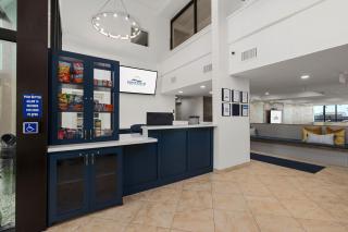 2BR w/ Luxury Resort Perks: Suntide III - Unit 507 - 2