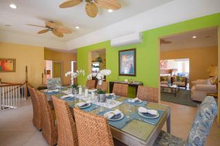 3 Min Walk to Beach - Blessed Manor 4 Bed House - 4