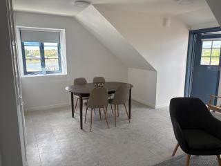 Beautifully Renovated Apartment in Herrvik - 2
